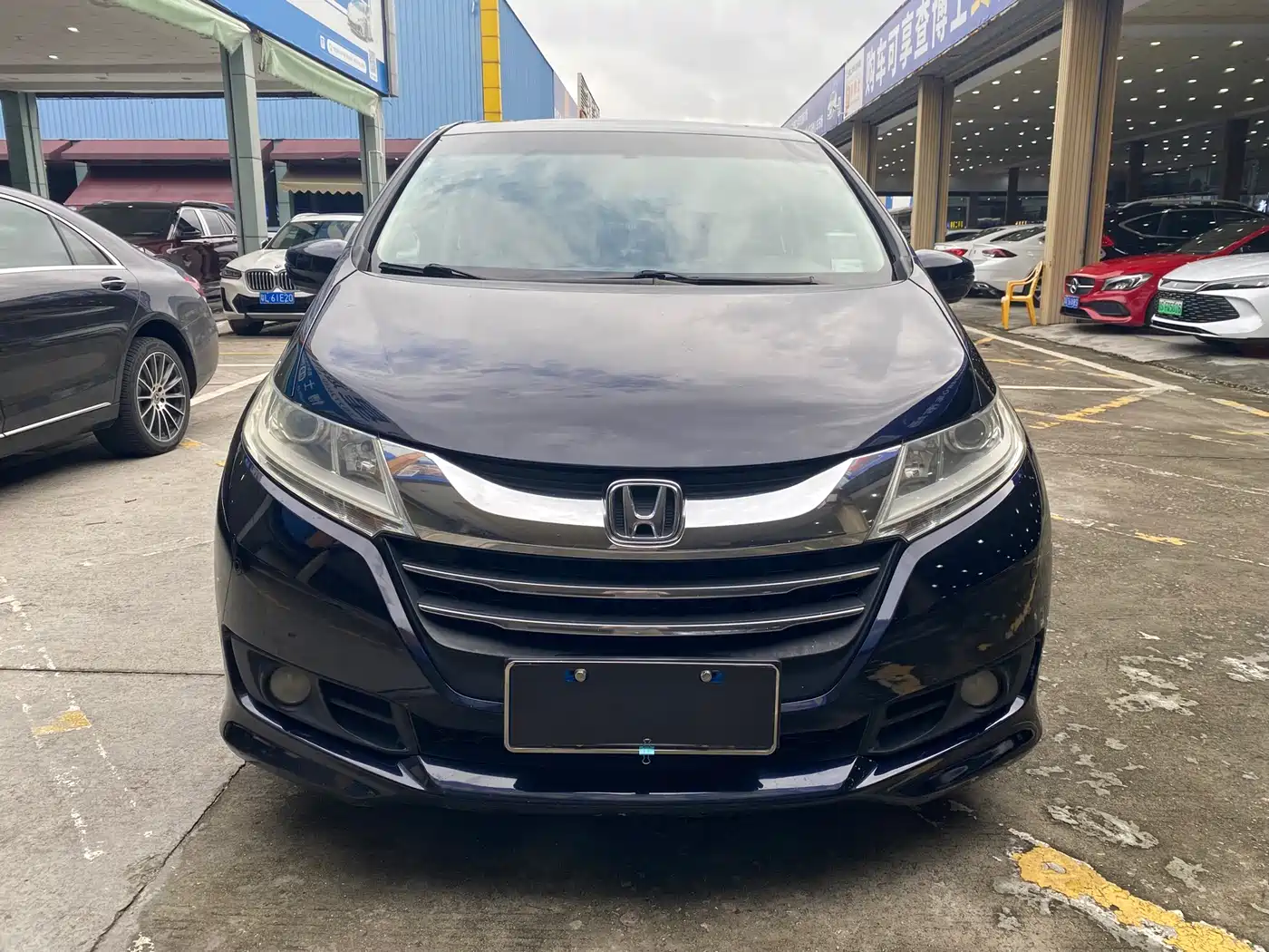 Photo 4 - Honda Odyssey