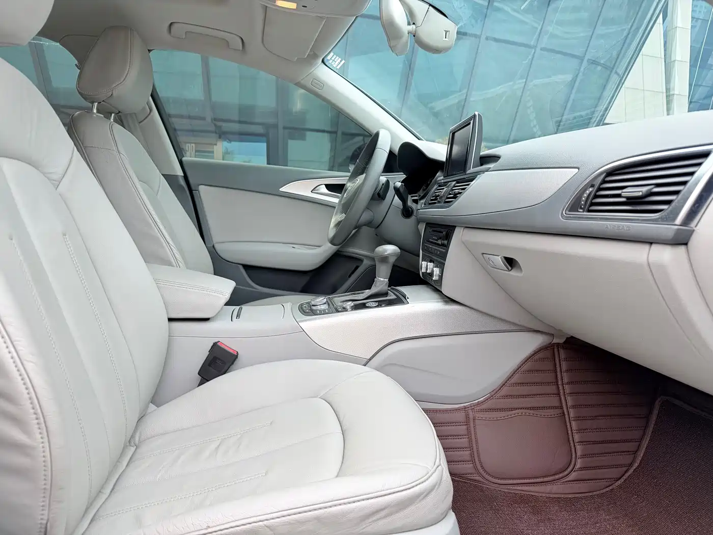 Audi A6L 2012 TFSI Standard фото 12