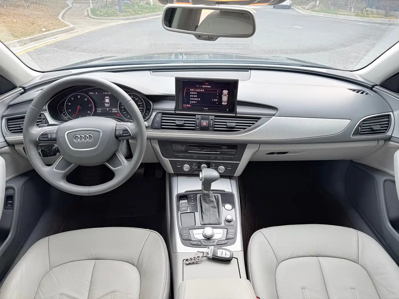 Audi A6L 2012 TFSI Standard фото 13