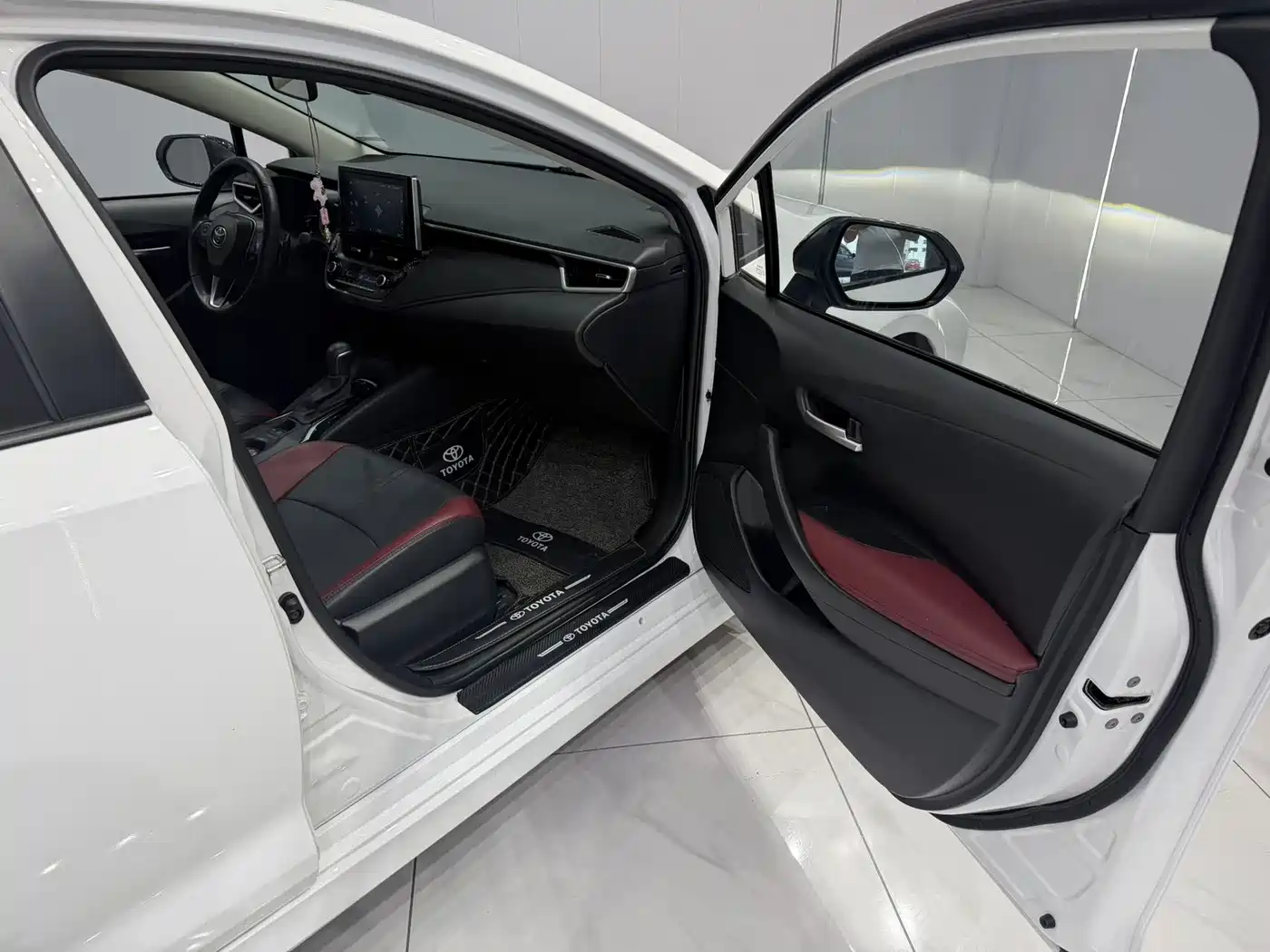 Toyota Corolla 2021 TNGA 1.5L CVT GR SPORT Edition фото 19