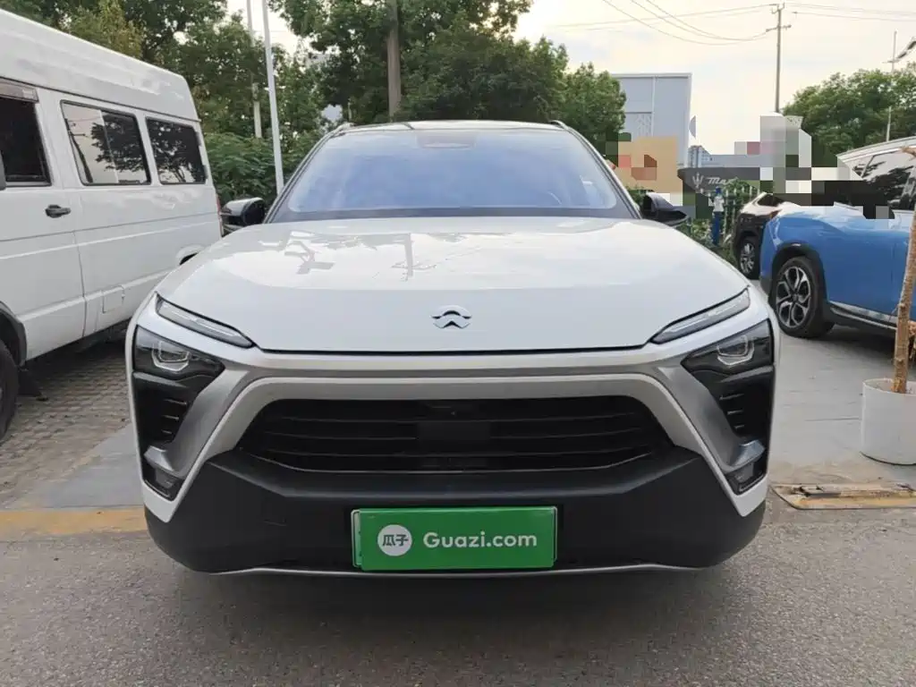 NIO ES8 2019 2018 355KM Standard 6-Seater