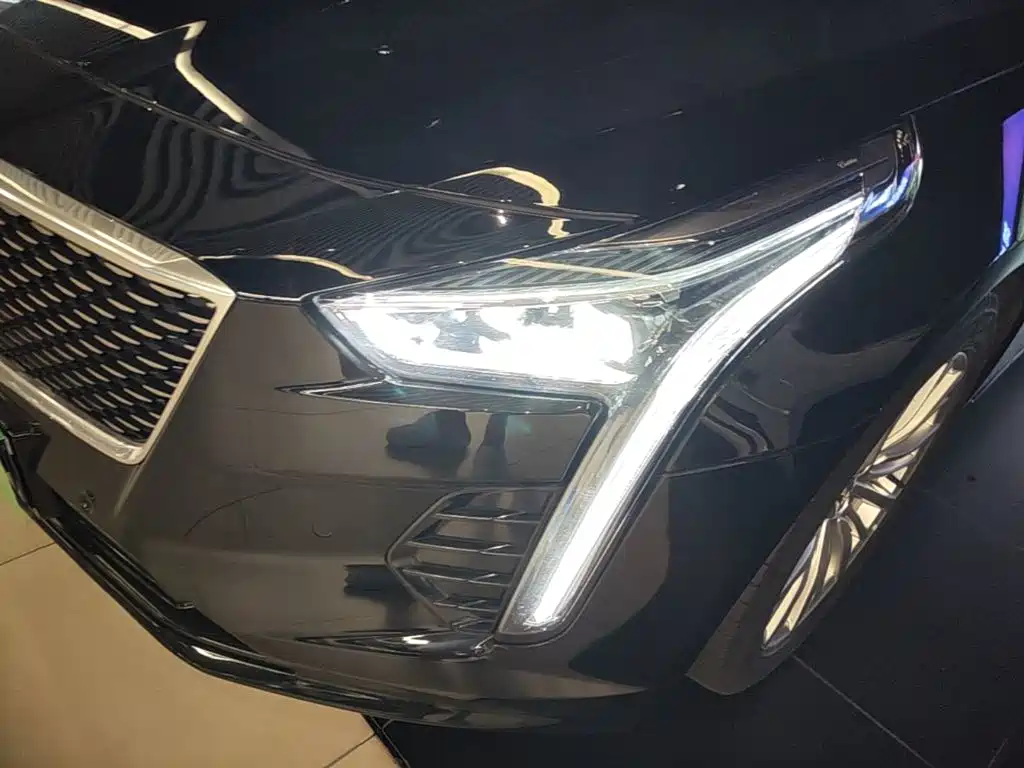 Фото 24 - Cadillac CT6