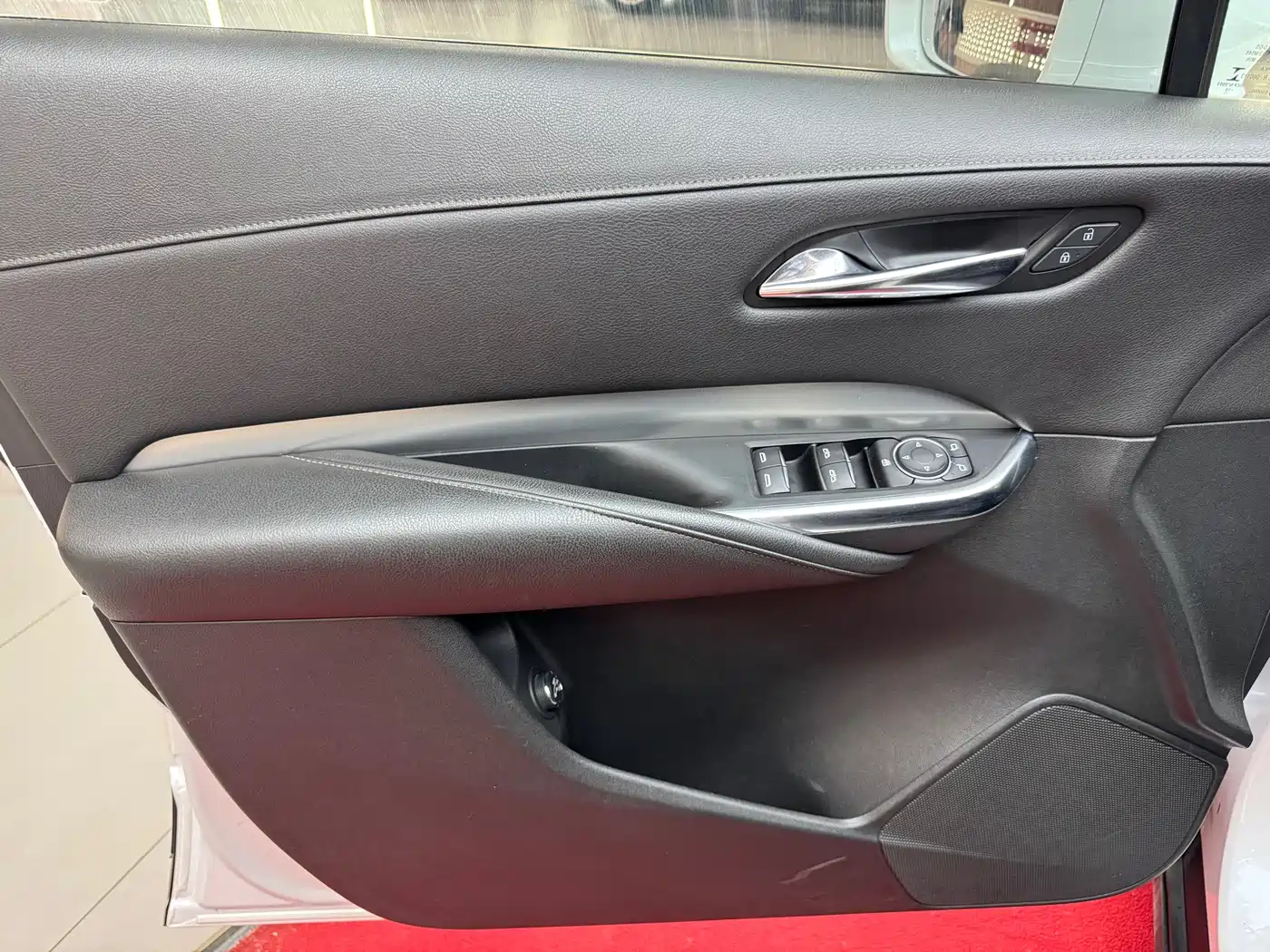 Cadillac XT4 2020 28T FWD Leading Trim фото 12