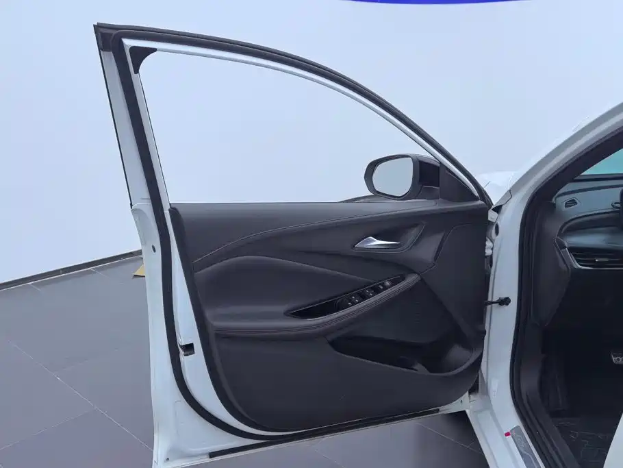 Buick Verano 2025 2023 Pro GS Wind Hunter Edition