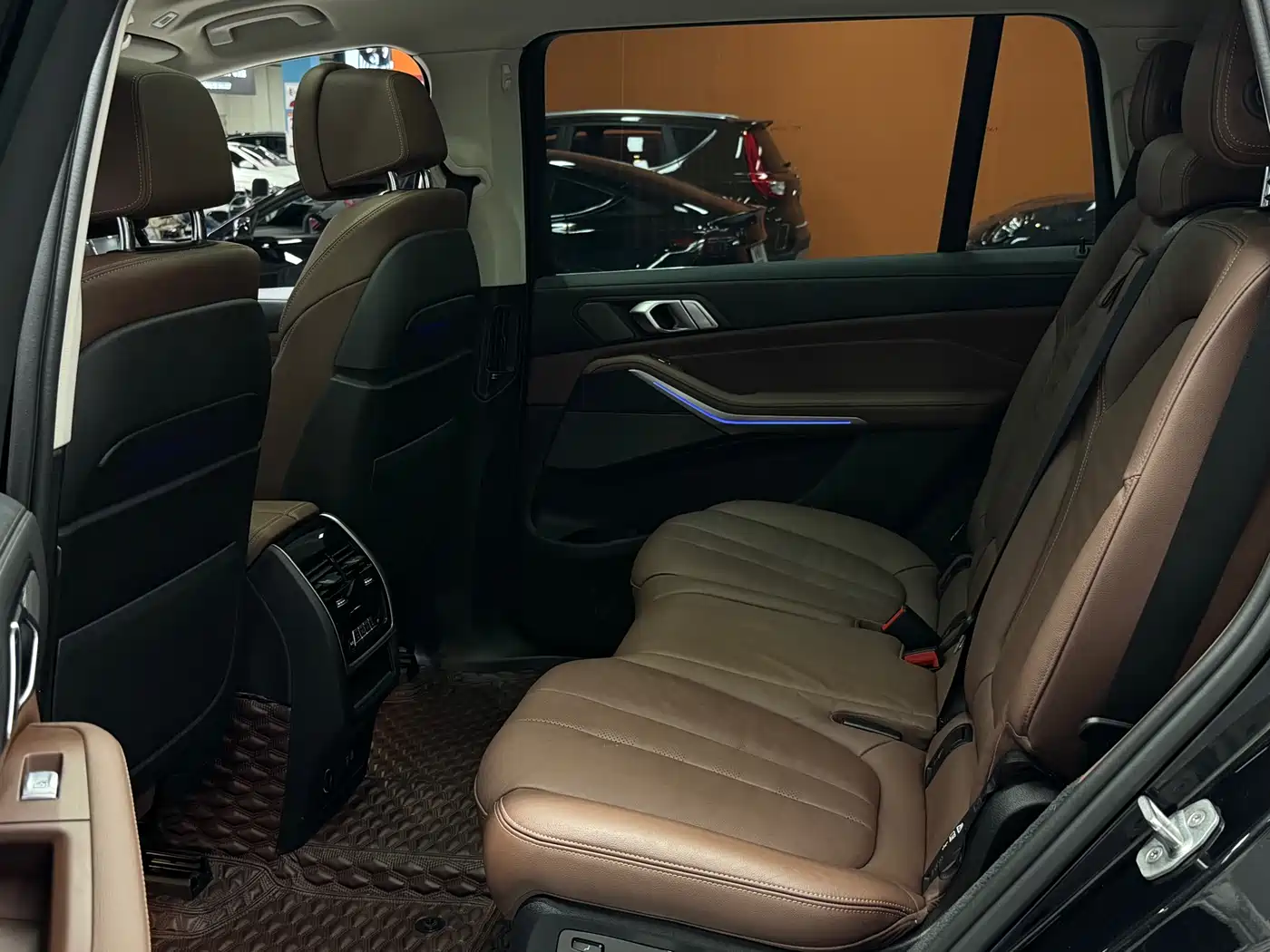BMW X7 2020 xDrive40i Leading Luxury Package фото 28