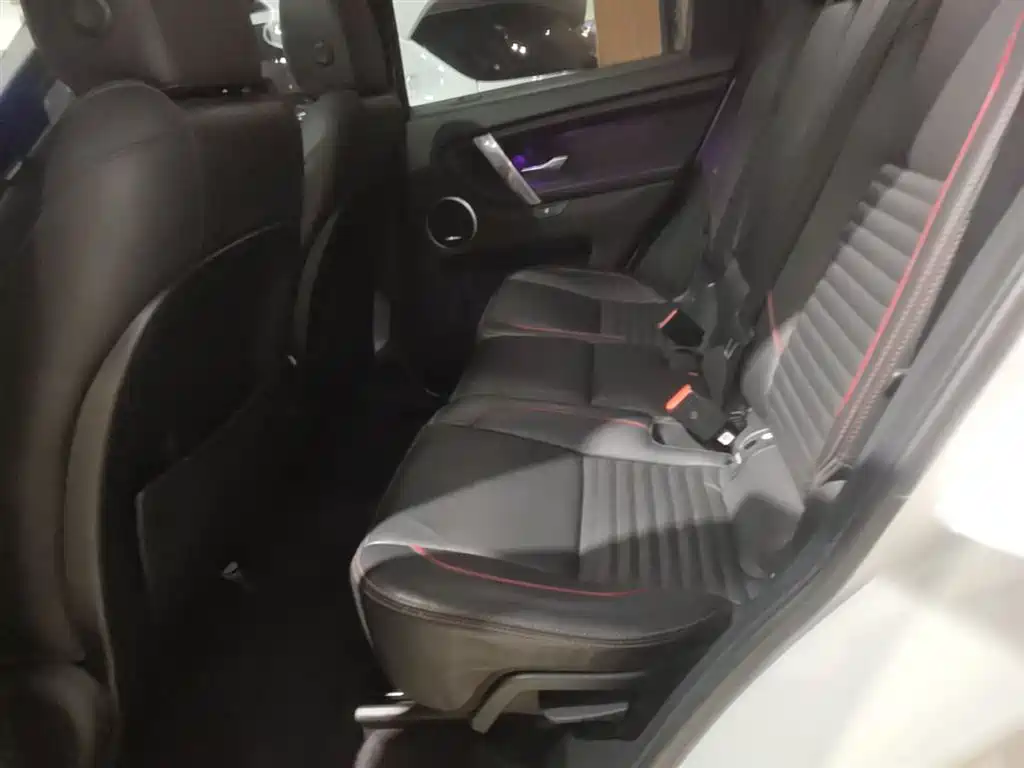 LAND ROVER DISCOVER SPORTS