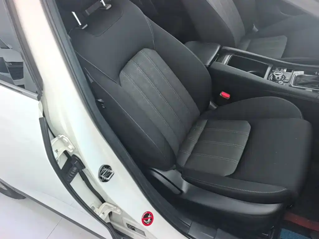 Photo 25 - Mazda CX-4