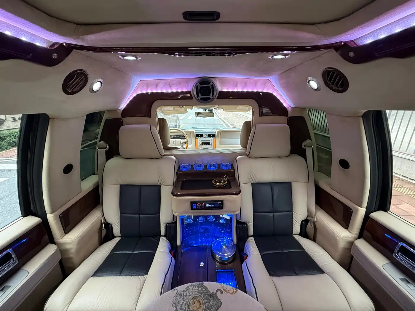 Lincoln Navigator 2010 2010 5.4L AWD