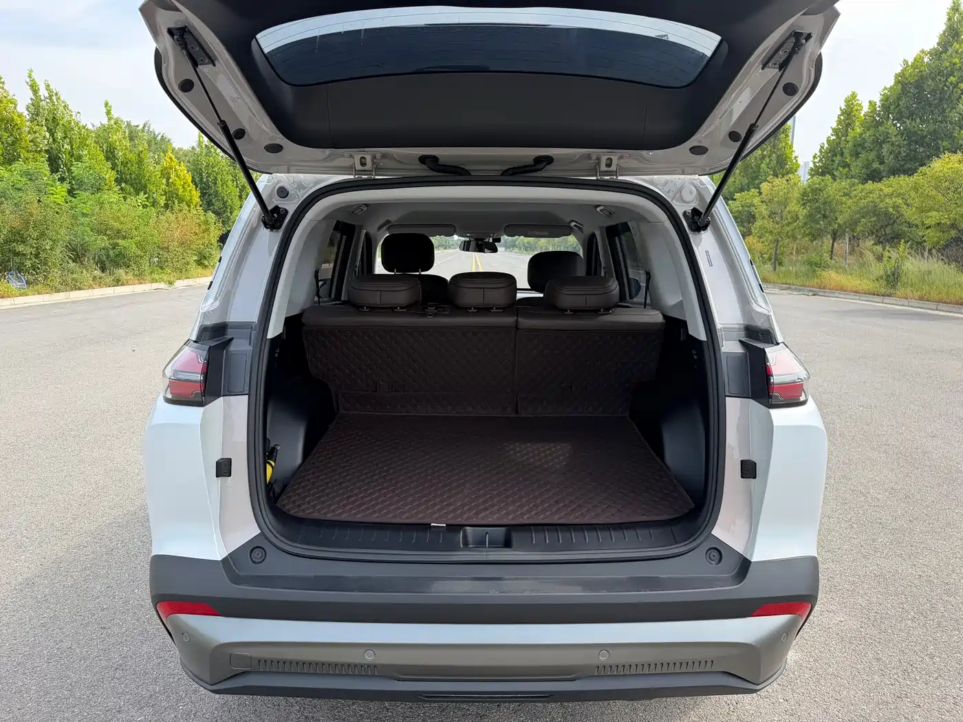 Wuling Motors Starlight 560 NEV 2026 2025 Model Plug-in Hybrid Version 5-seater
