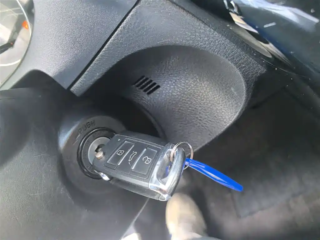 Toyota Levin 2017 Facelift 185T CVT Elite (China V) фото 9