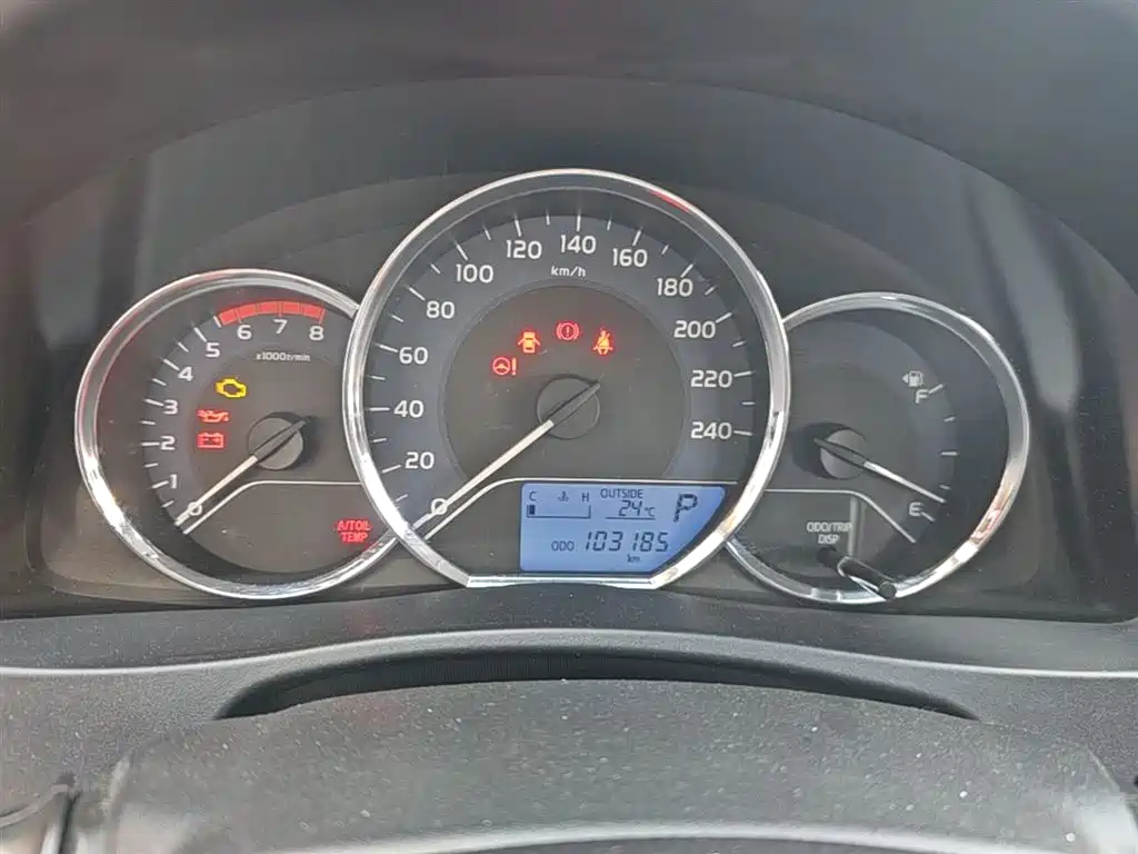 Toyota Levin 2017 Facelift 185T CVT Elite (China V) фото 12