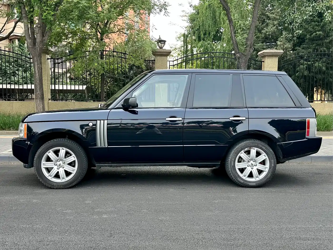 Land Rover Range Rover 2007 Model V8 4.4 фото 3