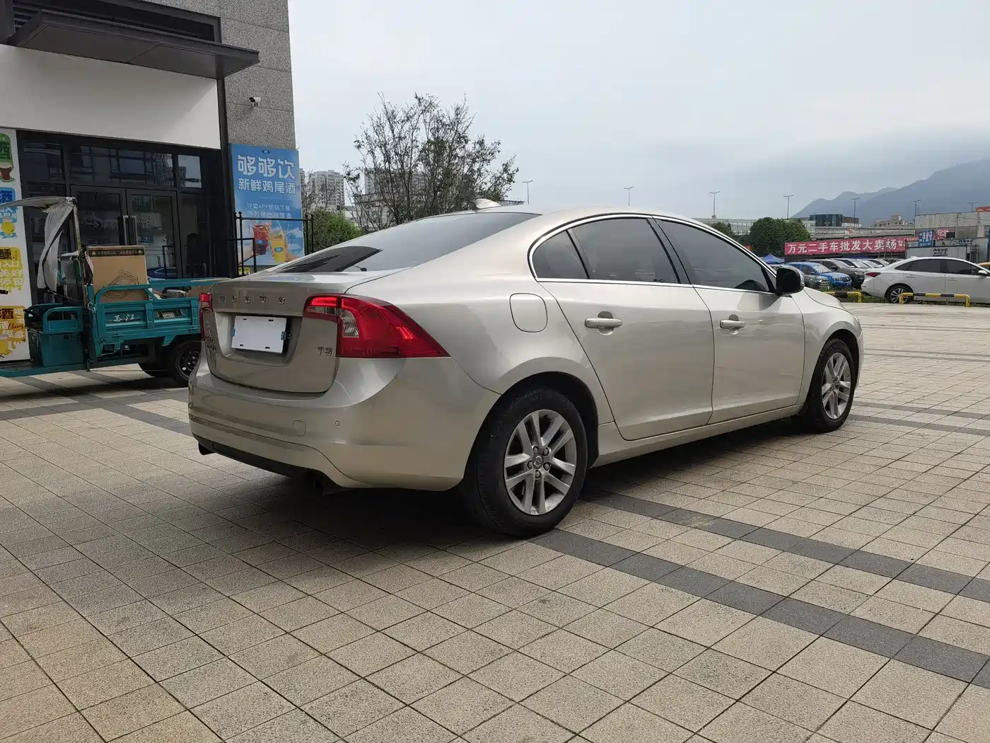 VOLVO S60