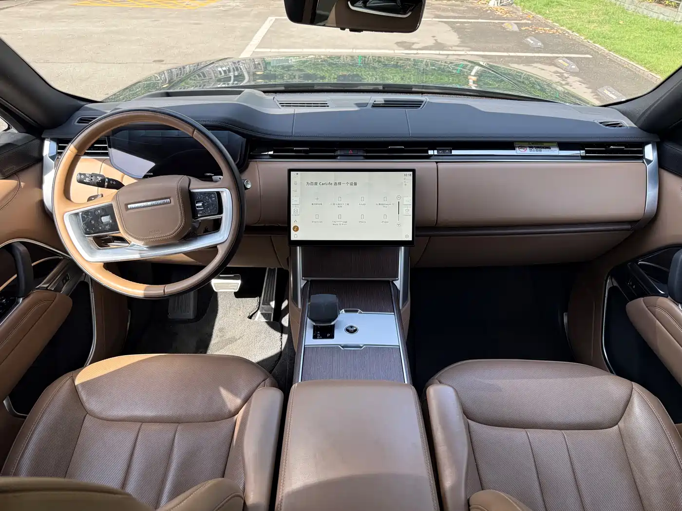 Land Rover Range Rover 2024 3.0 L6 400PS Genesis Extended фото 10