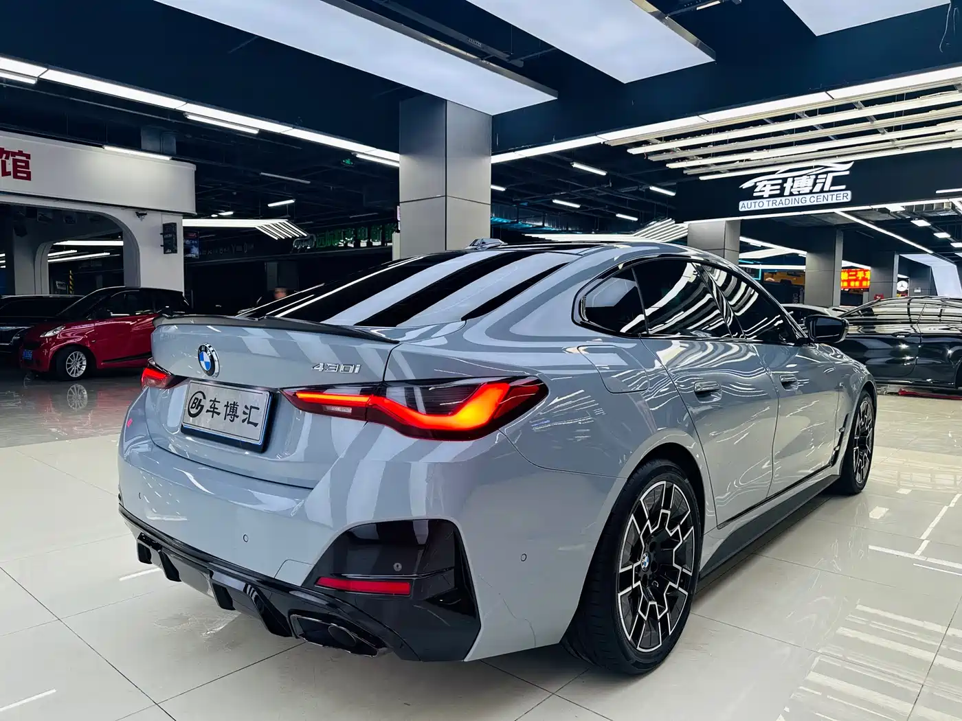 BMW 4 Series 2024 430i Gran Coupe M Sport Shadowline Package фото 6