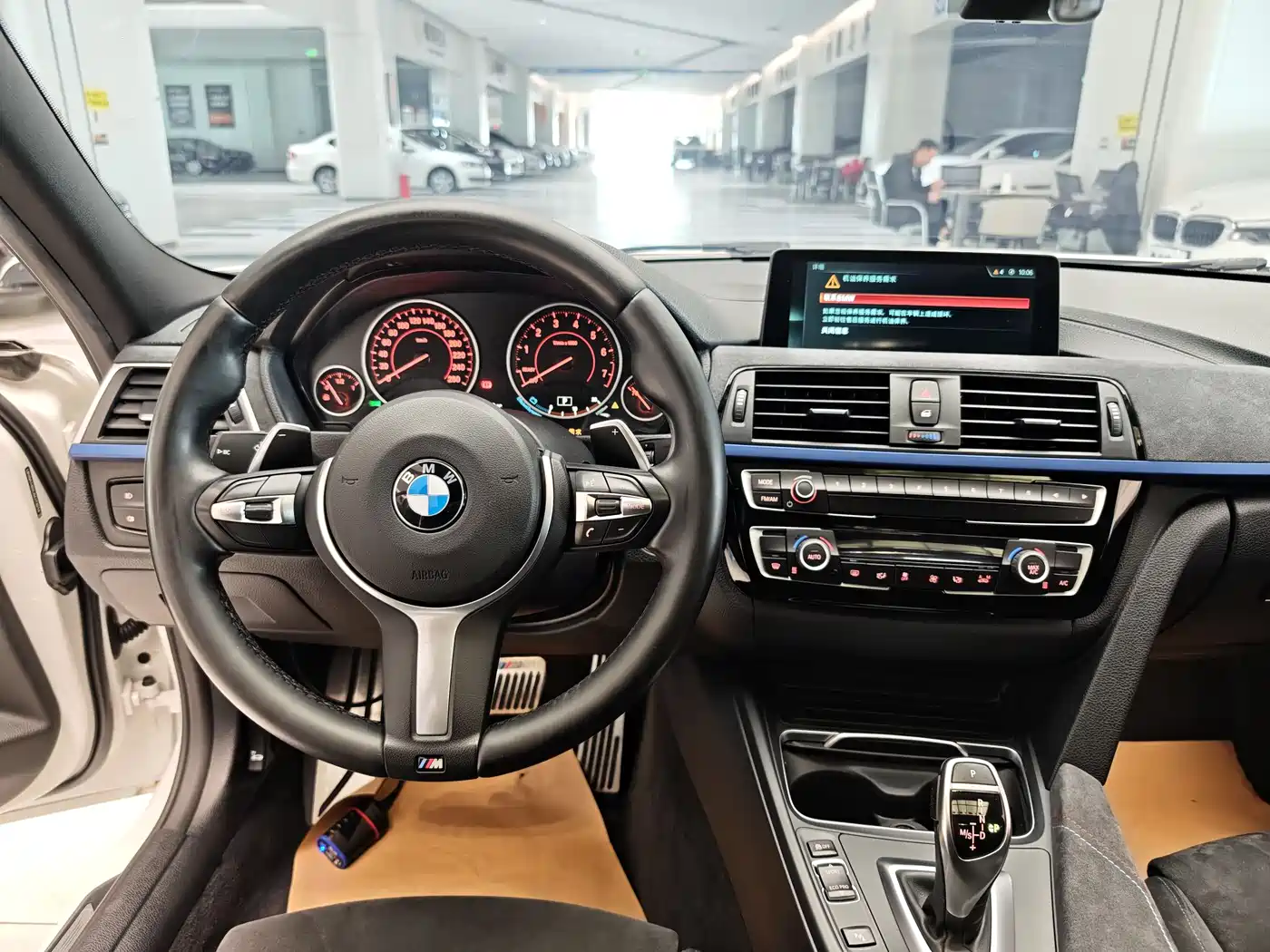 BMW 3 Series 2018 320i M Sport Package фото 10