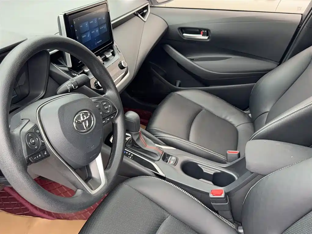 Toyota Corolla 2021 1.2T S-CVT Elite PLUS Edition фото 13
