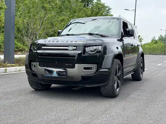 Land Rover Defender 2021