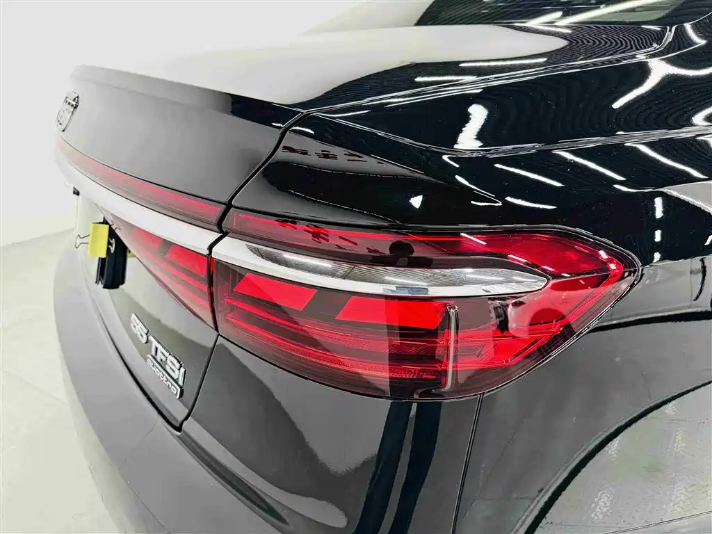 Audi A8 2023 A8L 55 TFSI quattro Flagship фото 24