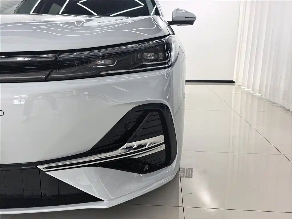 Geely Galaxy Galaxy A7 2025 2025 EM-i 70km Explorer Edition