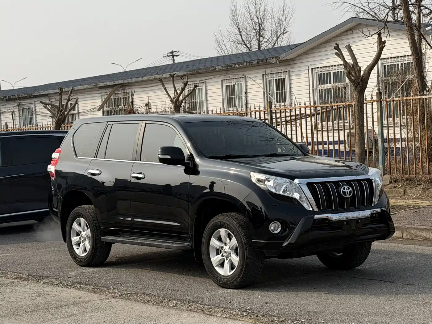 Toyota Prado 2015 2.7L Automatic Standard фото 3