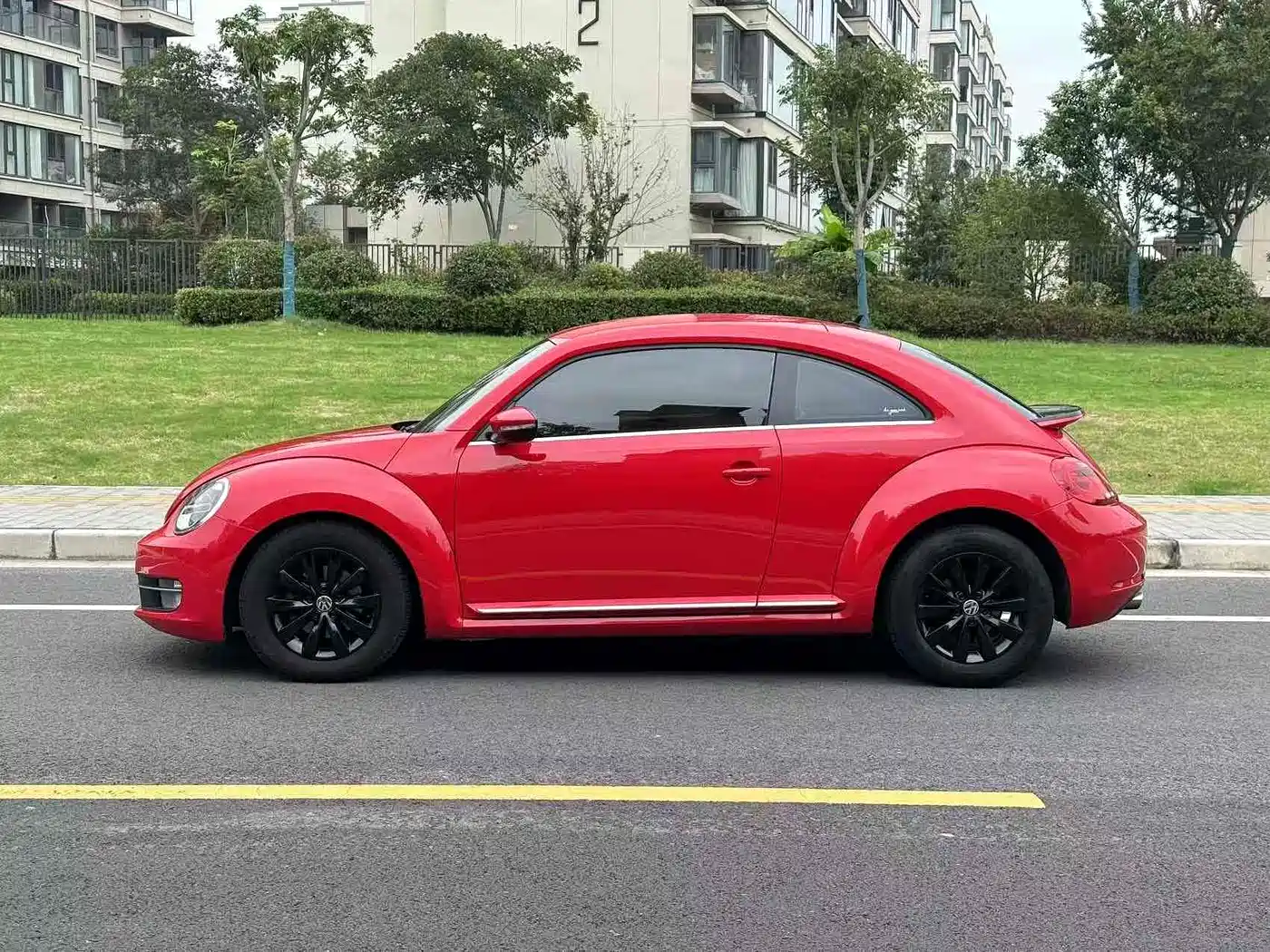Volkswagen Beetle 2013 1.4TSI Fashion Edition фото 6
