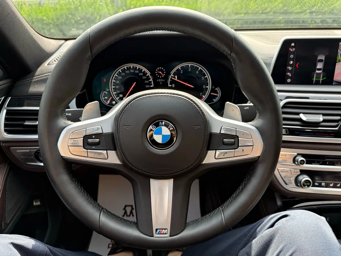 BMW 7 Series 2018 740Li Leading Type M Sport Package фото 10