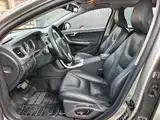 صورة 10 - Volvo V60