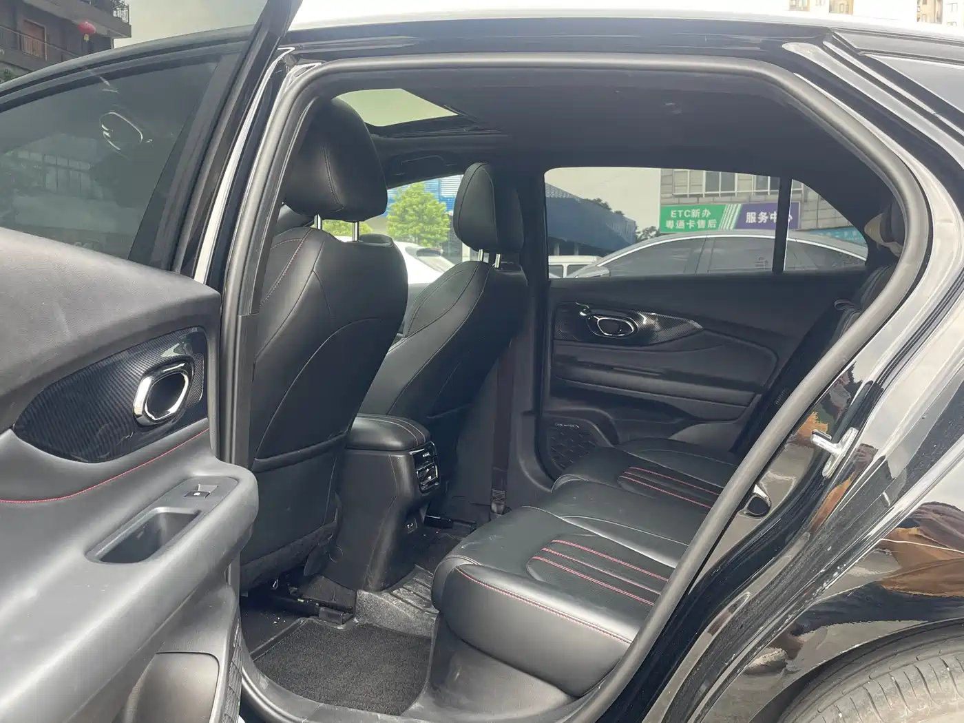 GAC Trumpchi Trumpchi Emkoo 2023 270T DCT J16 Edition фото 13
