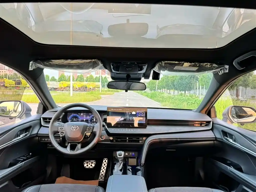 Toyota Camry 2024 2.0S Sport Edition фото 8