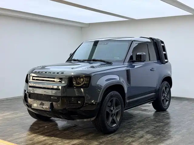 Land Rover Defender 90 2.0T P300 X-DYNAMIC HSE