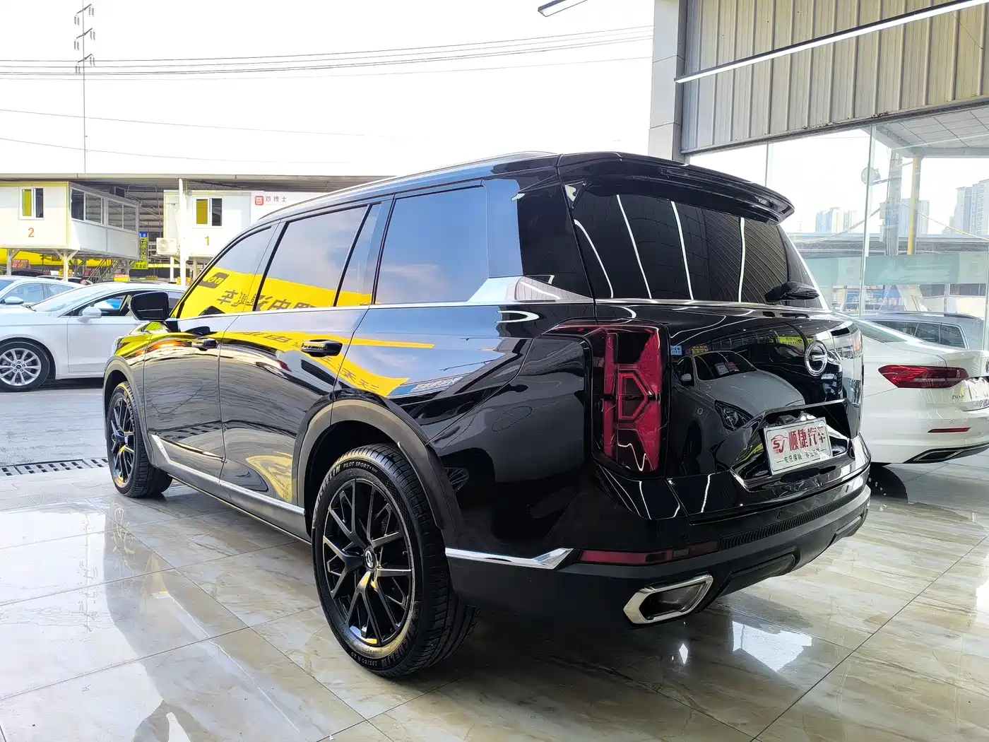 GAC Trumpchi Trumpchi GS8 2022 Pilot Series 2.0TGDI 2WD Luxury Smart Connect Edition (7-Seater) фото 10