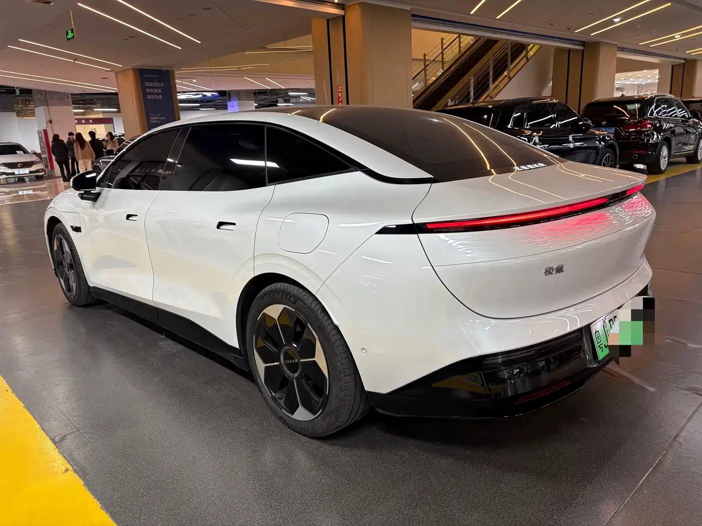 ZEEKR EXTREME KRYPTON 007