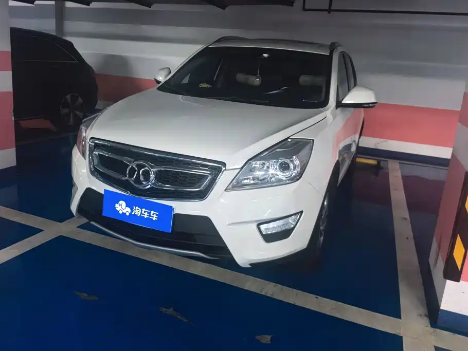 2017 BAIC Senova X65