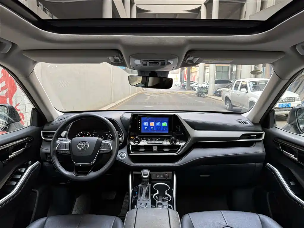 Toyota Highlander 2022 380T 4WD Luxury 7-Seater фото 11