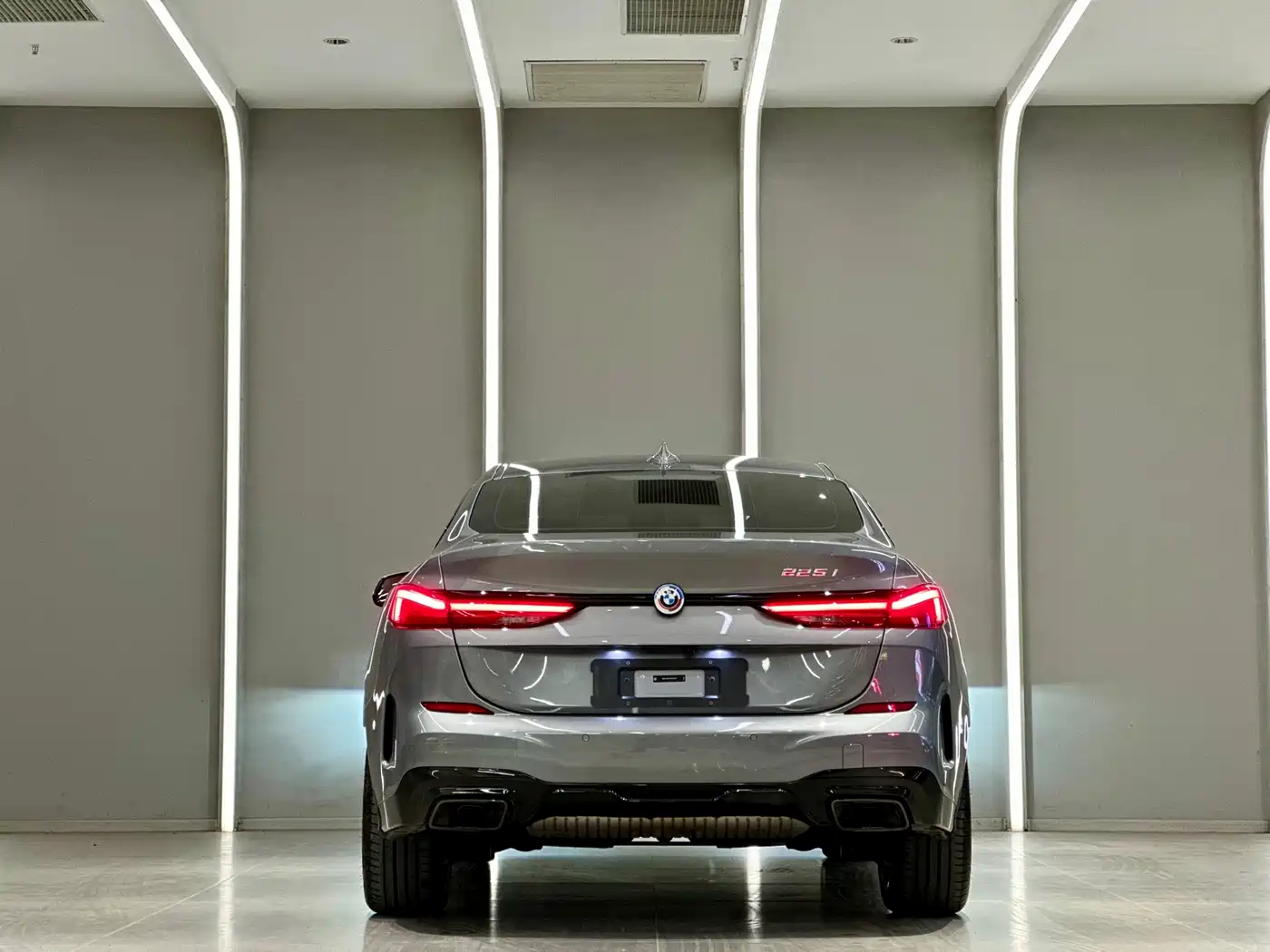BMW 2 Series (Import) 2023 Facelift 225i 4-Door Coupe M Sport Shadowline Package фото 9