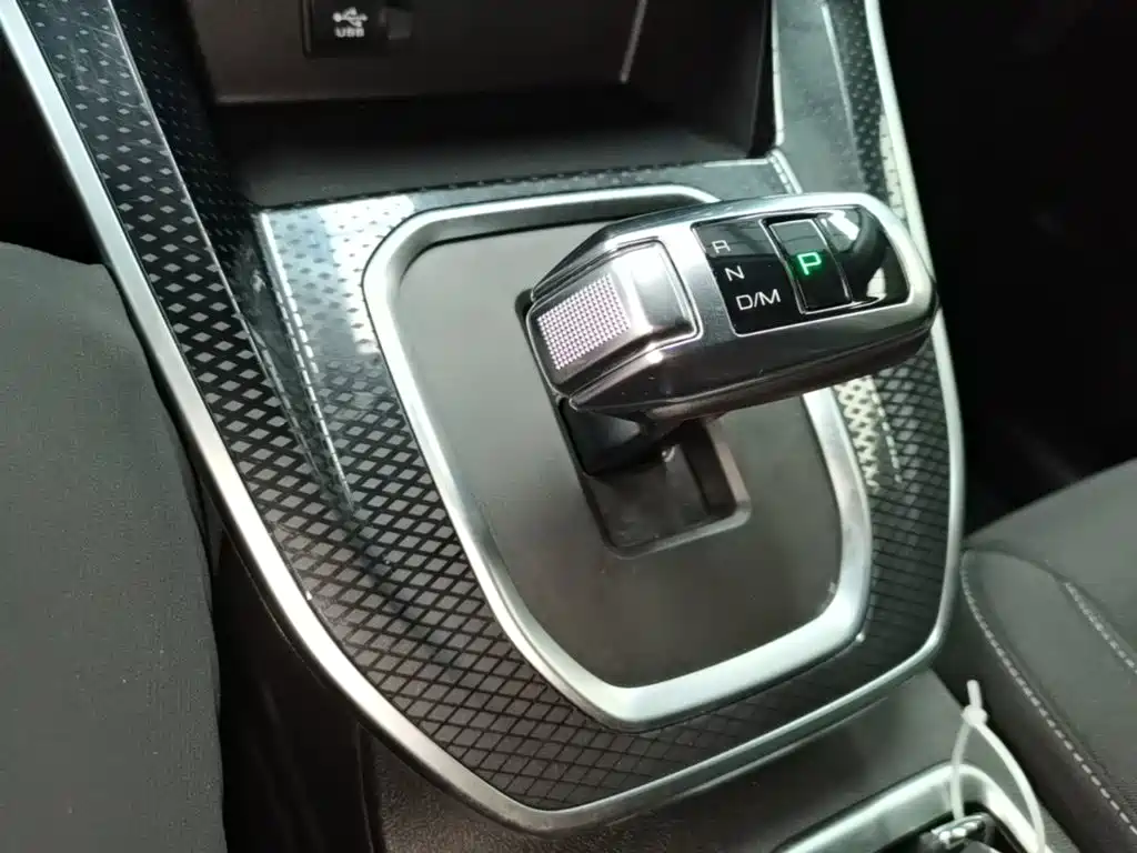 Haval M6 2024 2023 PLUS 1.5T DCT Elite Smart Connect