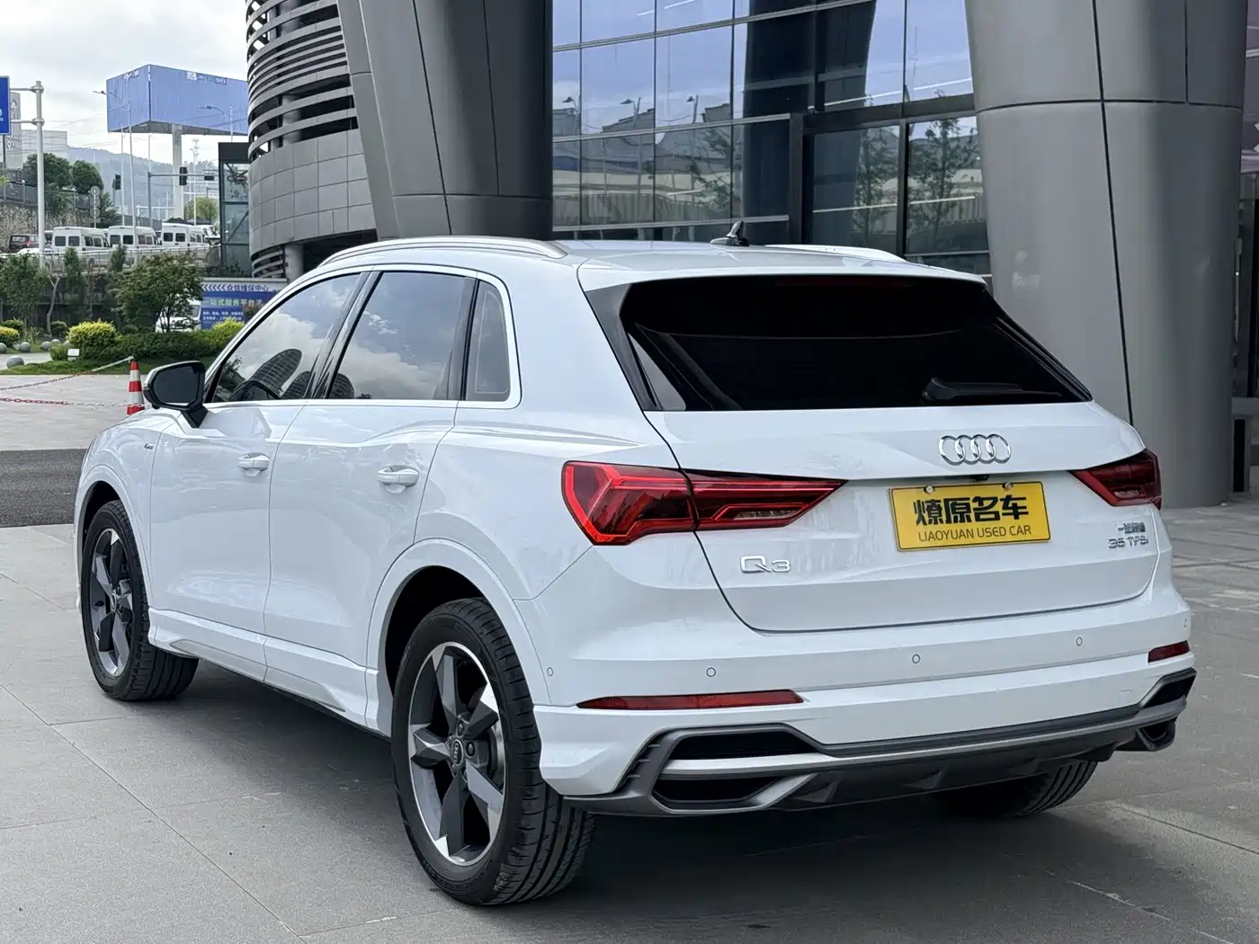 Фото 5 - Audi Q3