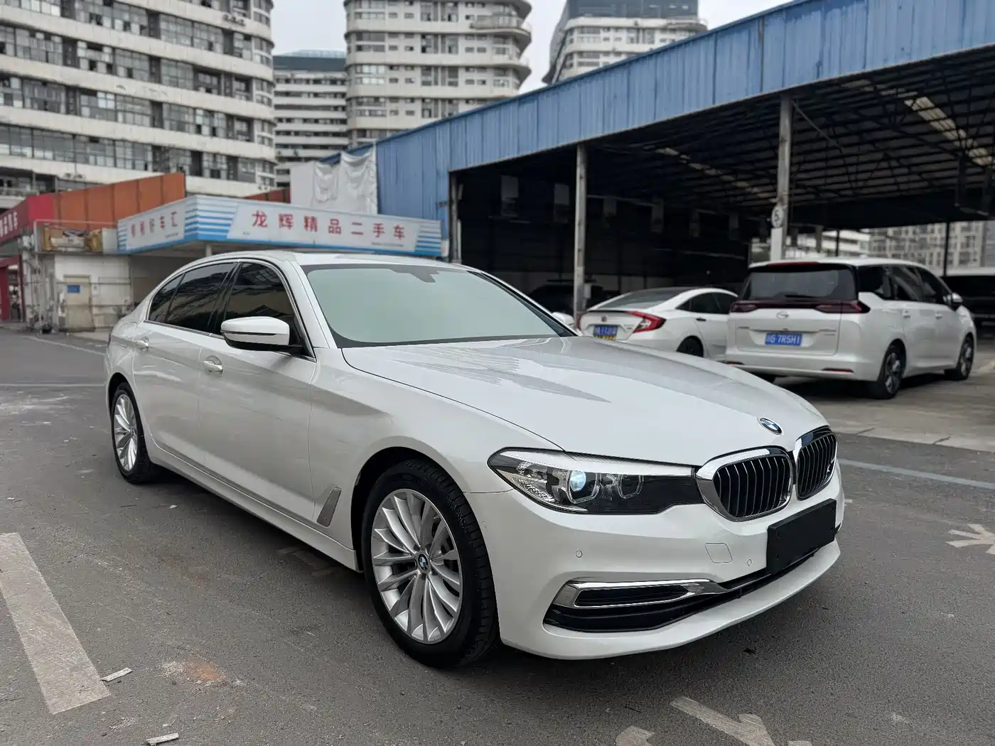 BMW 5 Series 2020 525Li Luxury Package фото 3
