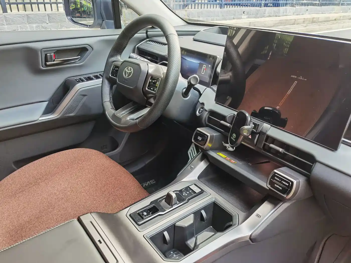 Toyota Wildlander 2026 2025 Hybrid 2.5L Base Model