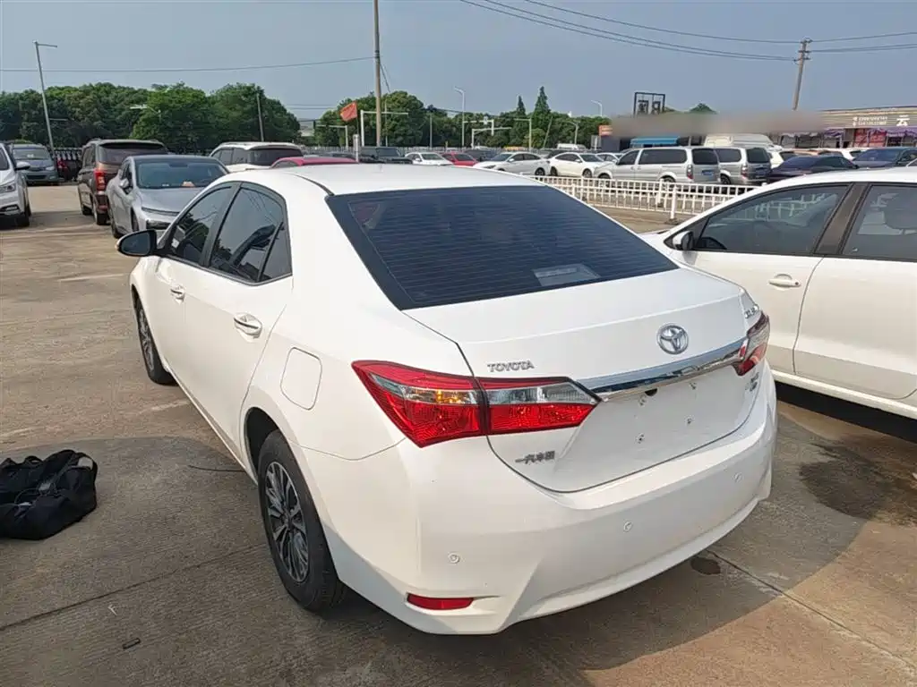 Toyota Corolla 2018 1.2T S-CVT GL Smart Edition фото 5