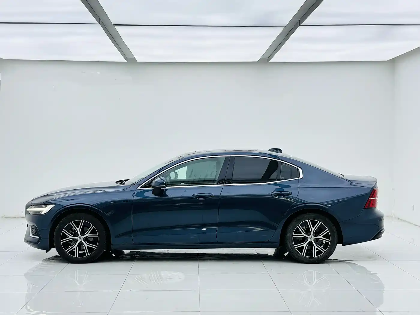 Фото 4 - Volvo S60