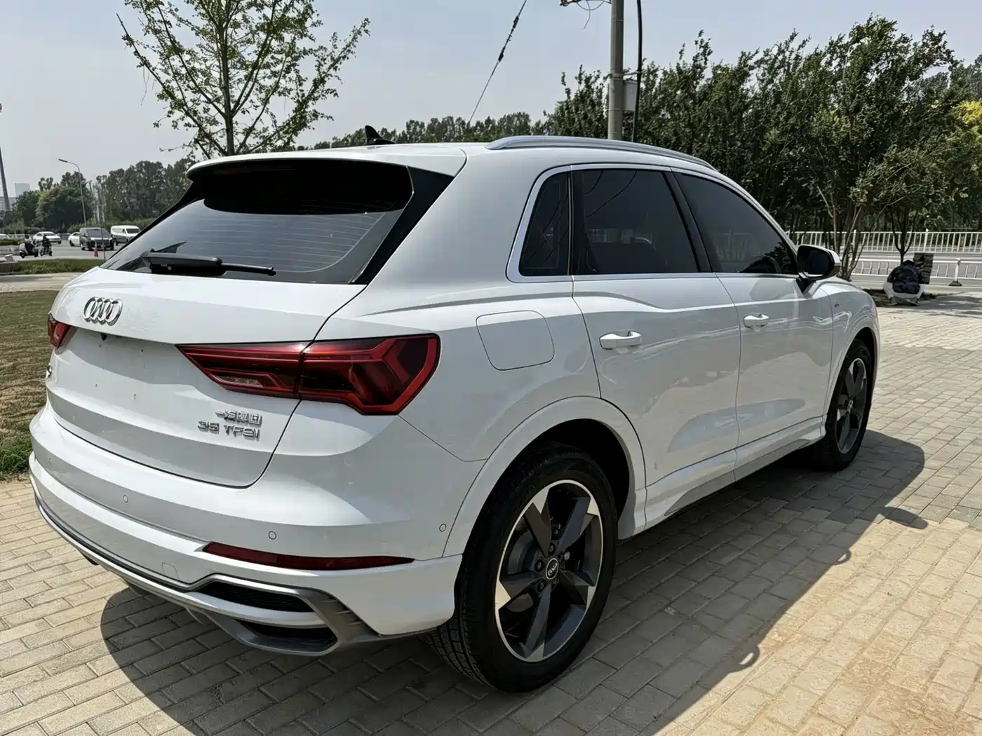 Audi Q3 2023 35 TFSI Fashion Dynamic (1.4T) фото 8