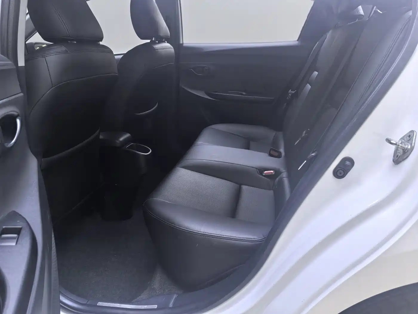 Toyota YARiS L Zhi Xiang 2020 1.5L CVT Leading Edition фото 7