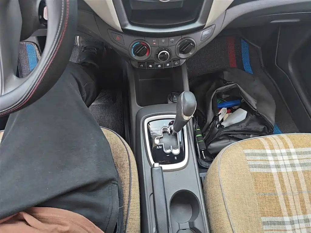 Chevrolet Sail 2015 Sail 3 1.3L AMT Ideal Edition фото 14