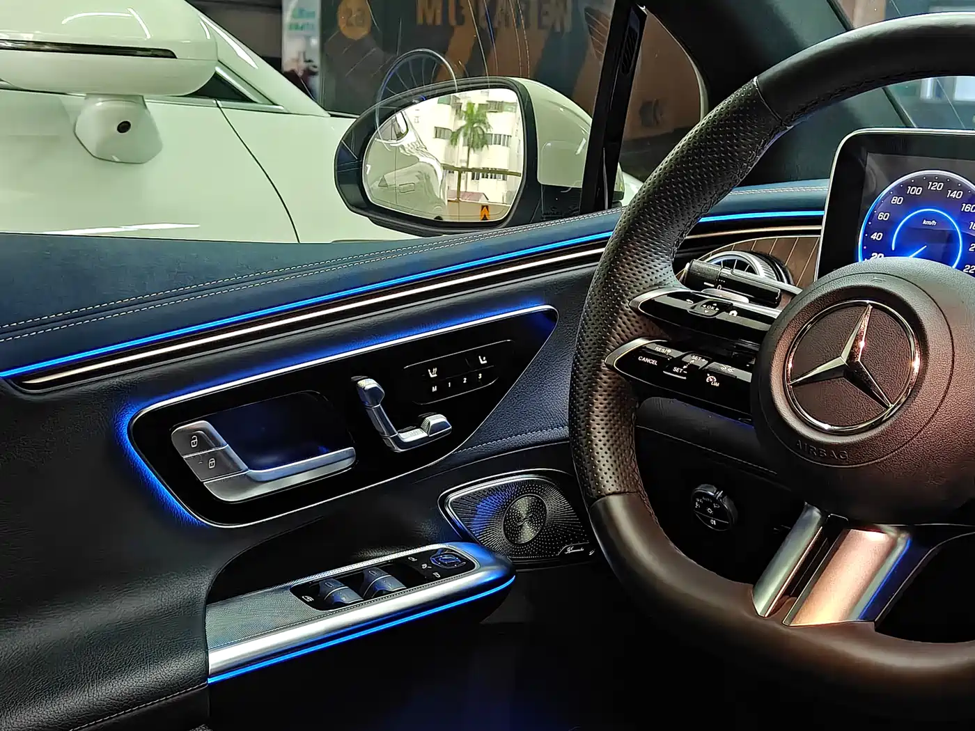 Mercedes-Benz EQE 2022 350 Luxury Edition фото 4