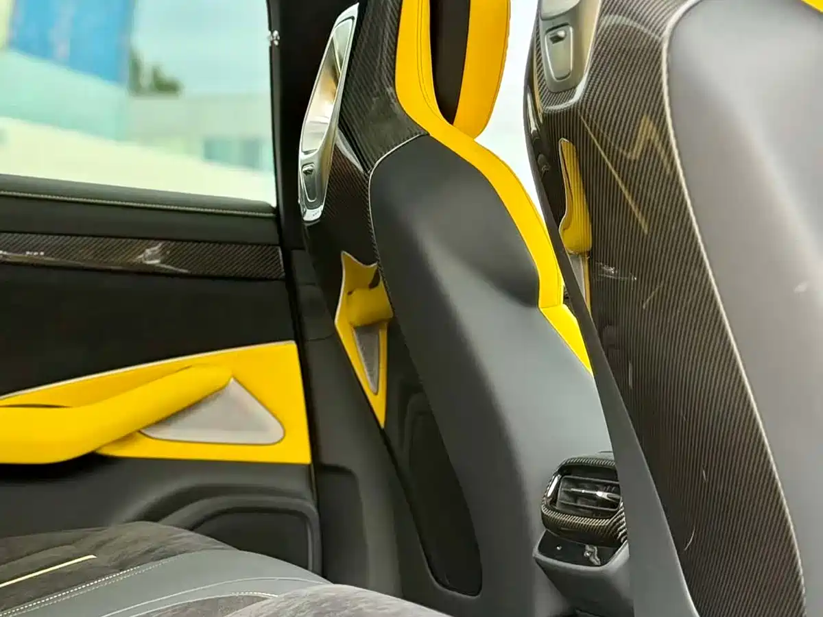 XIAOMI CAR XIAOMI SU7 ULTRA