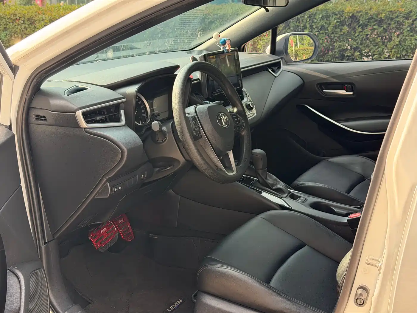 Toyota Levin 2022 Dual Engine 1.8H E-CVT Leading Edition фото 7