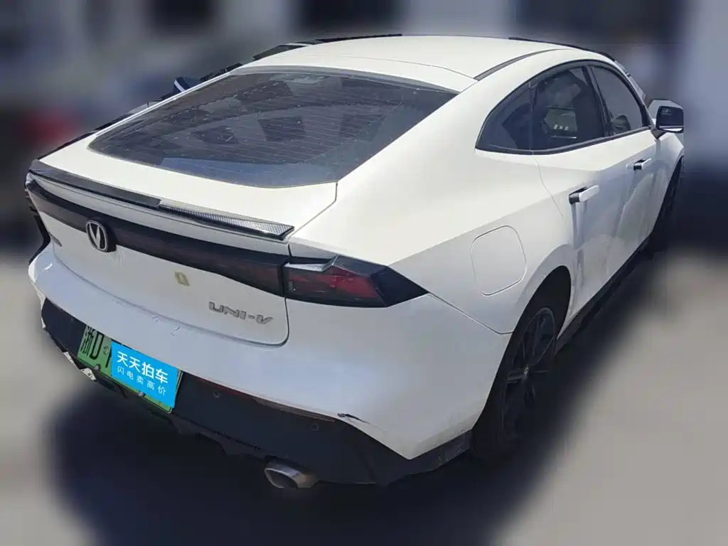 Changan UNI-V iDD 2023 2023 ZhiDian iDD 1.5T 113km Smart Fun Edition