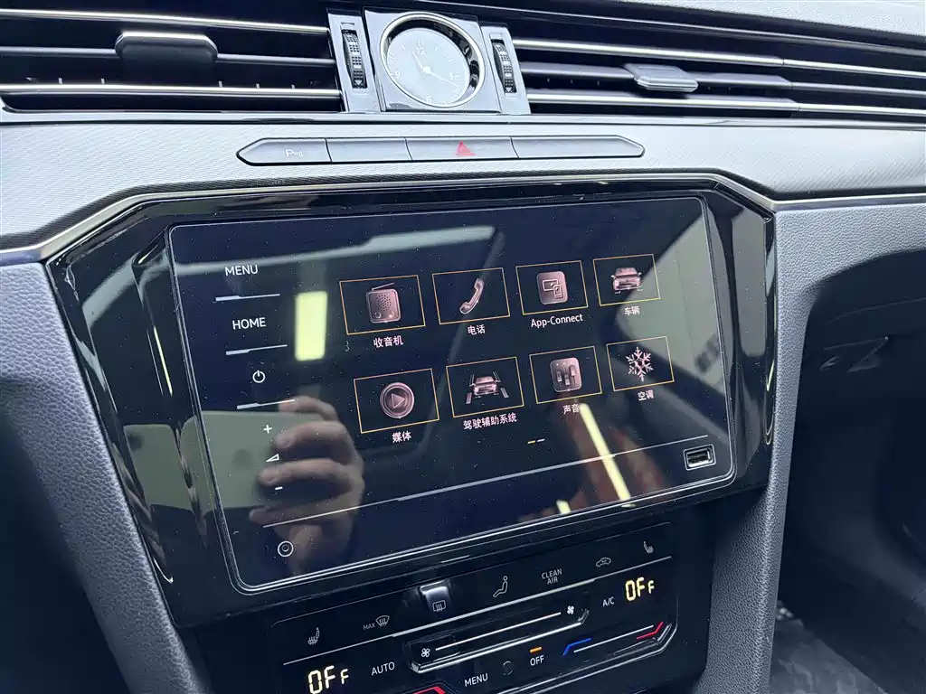 Volkswagen Magotan 2020 330TSI DSG Leading фото 22